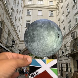 LUNA TOUR BUDAPEST WITH NZIRIA 